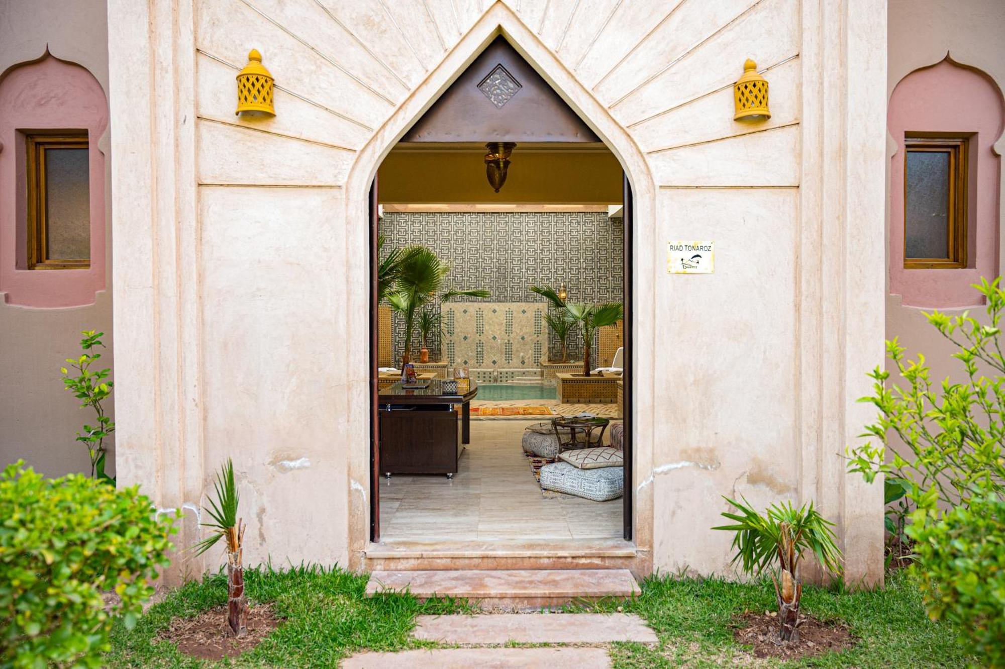 Riad Tonaroz Marrakesh Bagian luar foto