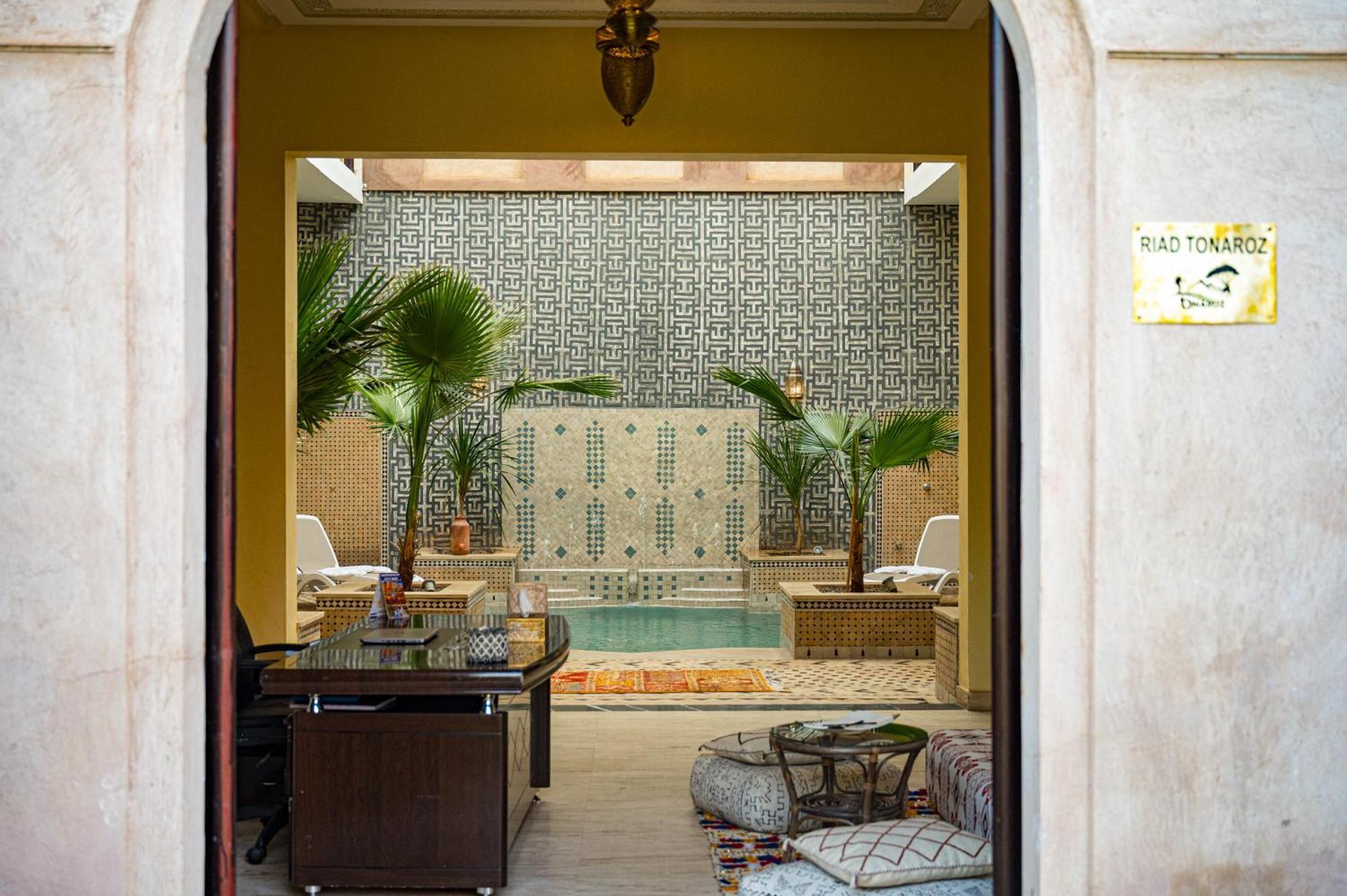 Riad Tonaroz Marrakesh Bagian luar foto